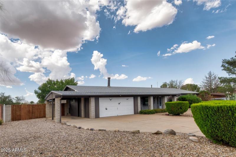 072118-2011 East Foothills Drive