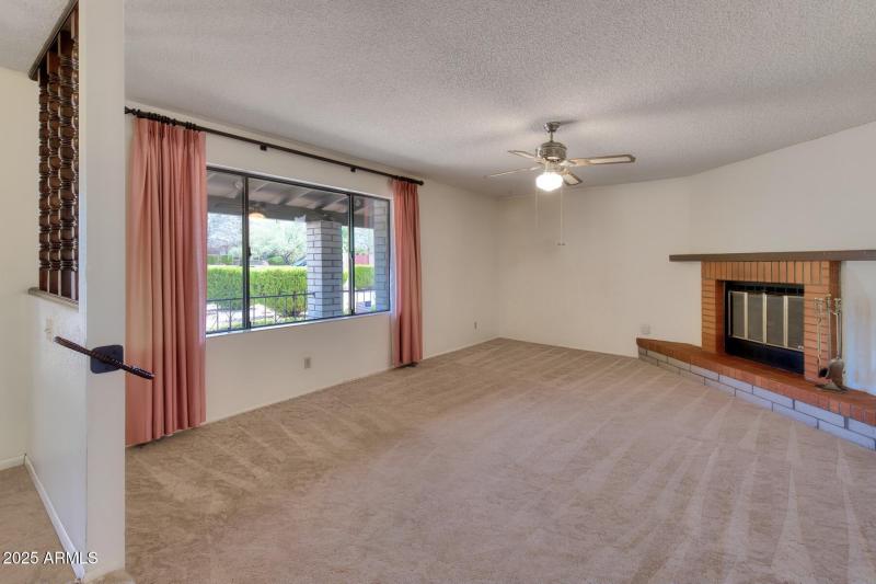 082008-2011 East Foothills Drive