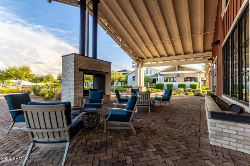 Clubhouse Outdoor Seating