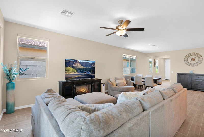 17-web-or-mls-P1279937