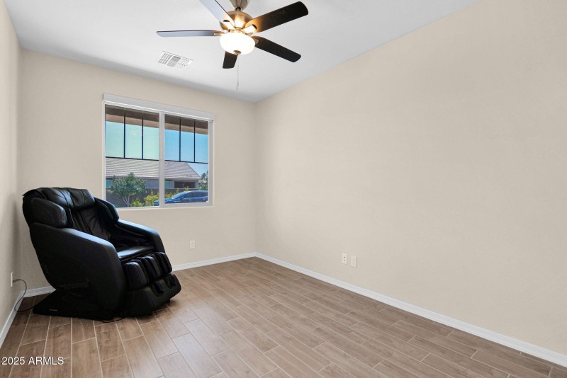 7-web-or-mls-P1279919