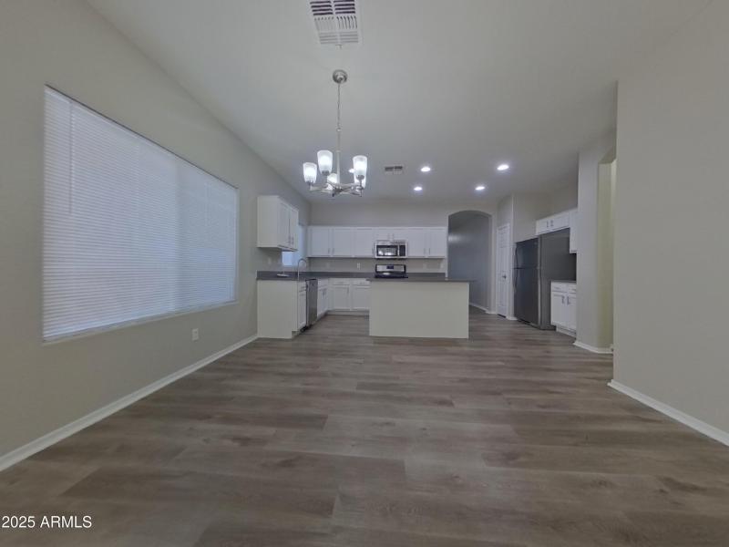 3_pc_MqjSd7zclV_MRbCtMAdnv_layout_1