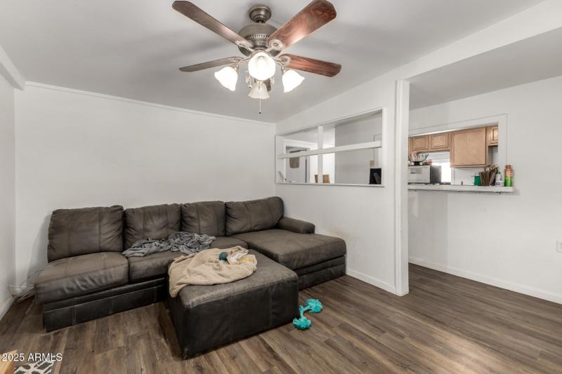 Guest House Living area