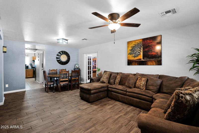 8-web-or-mls-P1279497