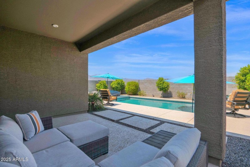 33-web-or-mls-P1279959