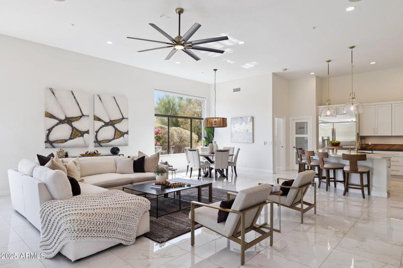 13-web-or-mls-7832-e-parkview-ln