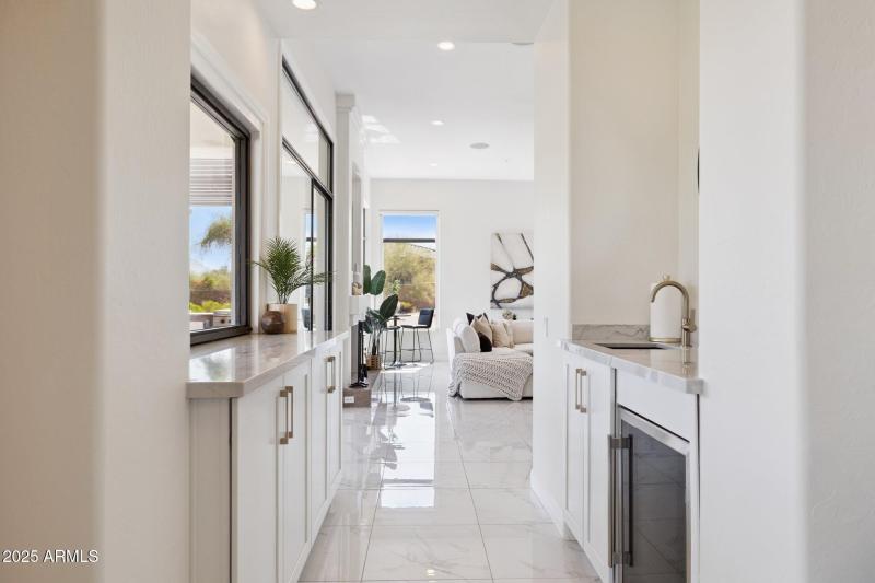 14-web-or-mls-7832-e-parkview-ln