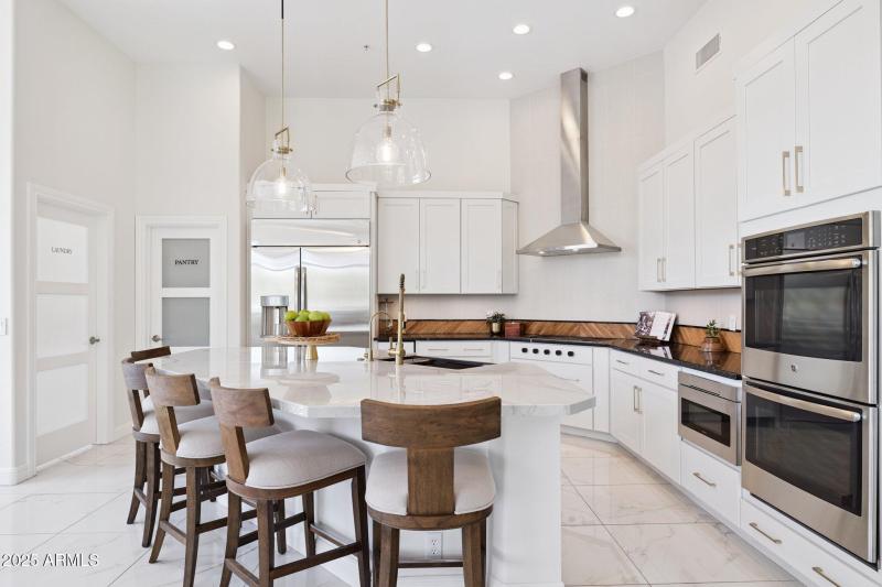 20-web-or-mls-7832-e-parkview-ln