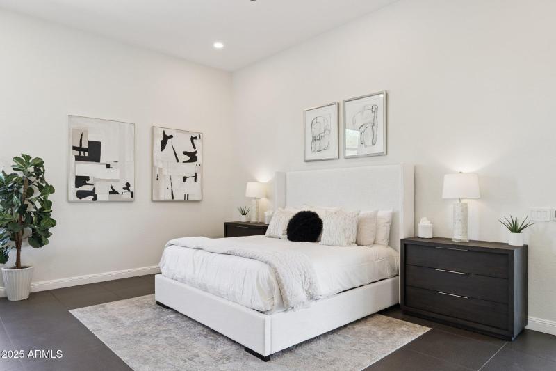 23-web-or-mls-7832-e-parkview-ln