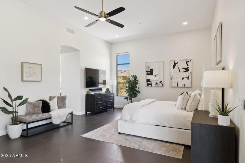 26-web-or-mls-7832-e-parkview-ln