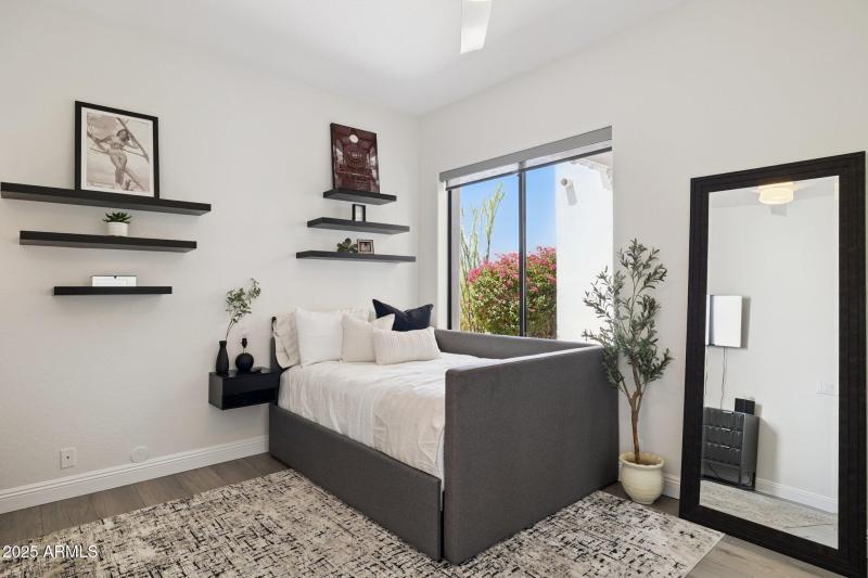 38-web-or-mls-7832-e-parkview-ln