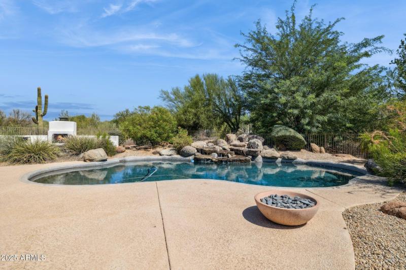 56-web-or-mls-7832-e-parkview-ln