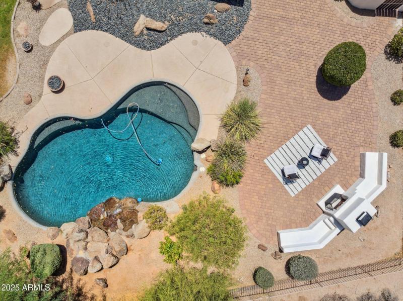 69-web-or-mls-7832-e-parkview-ln