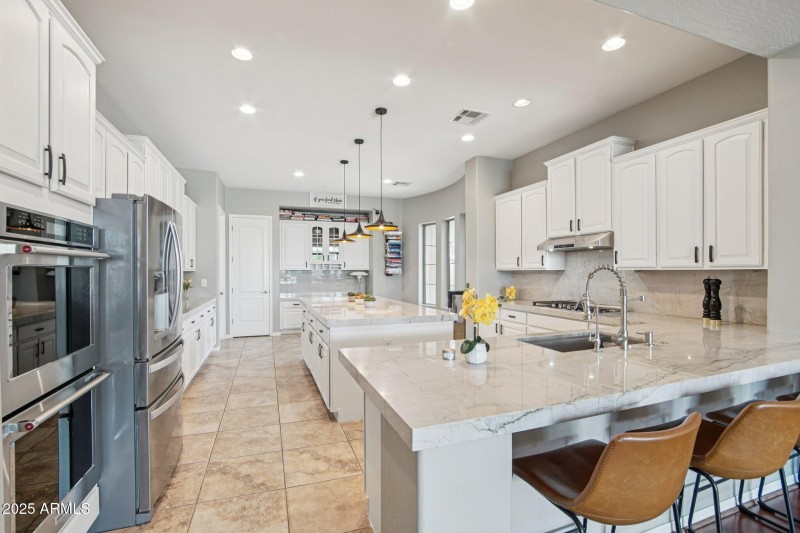 Kitchen Bar