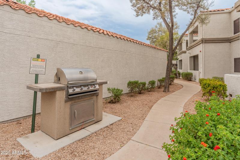 Community Grill by Condo