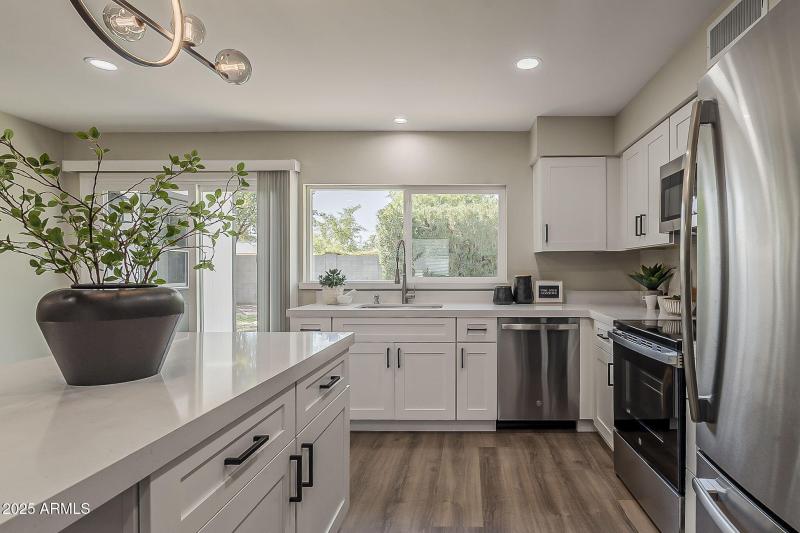 19-web-or-mls-Portobello Ave-19