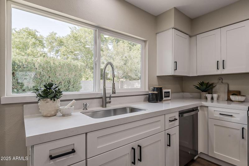 22-web-or-mls-Portobello Ave-22