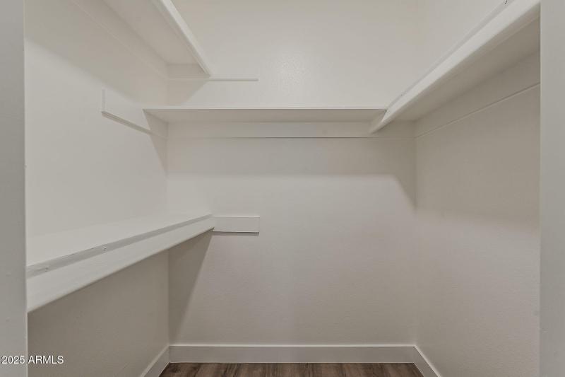 33-web-or-mls-Portobello Ave-33