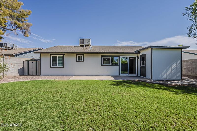 39-web-or-mls-Portobello Ave-39