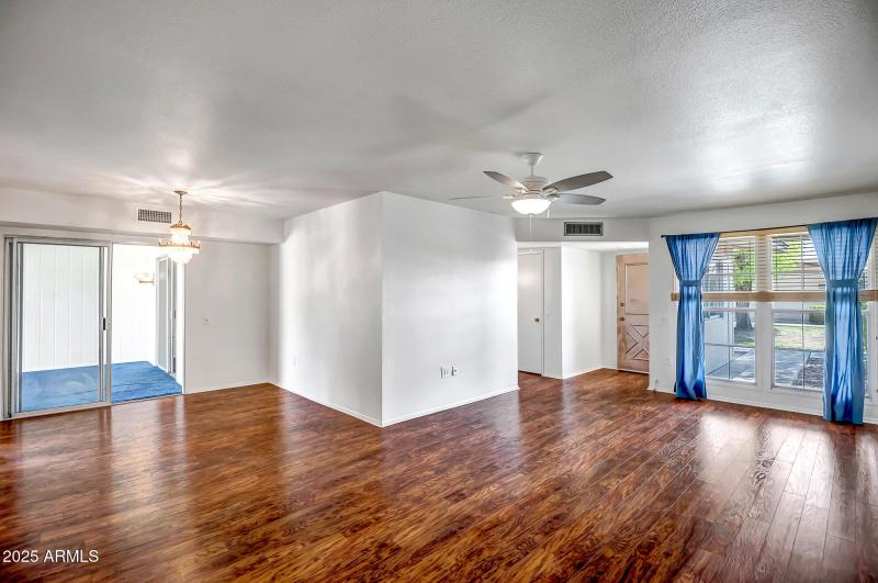 Living & Dining room