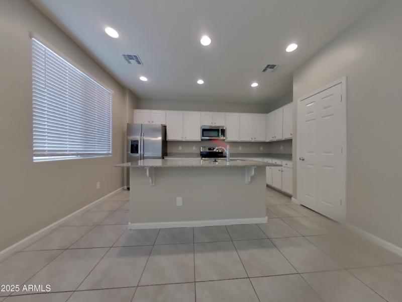 2_pc_7DhrnBvpIl_ApgjsAAC8q_layout_0