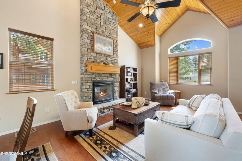 11-web-or-mls-FA9A6109