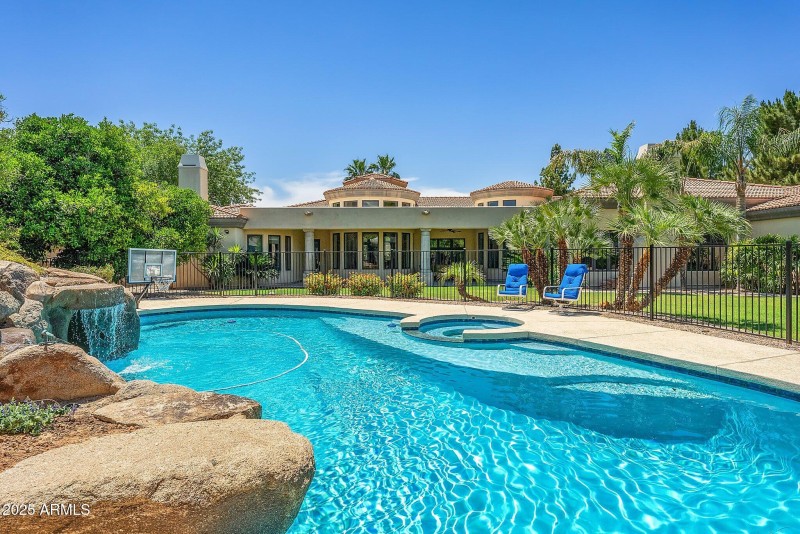 Refreshing Pool and Water feature