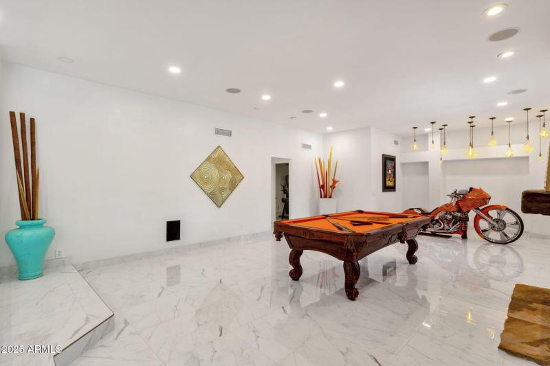 25-web-or-mls-4537-e-blue-sky-dr