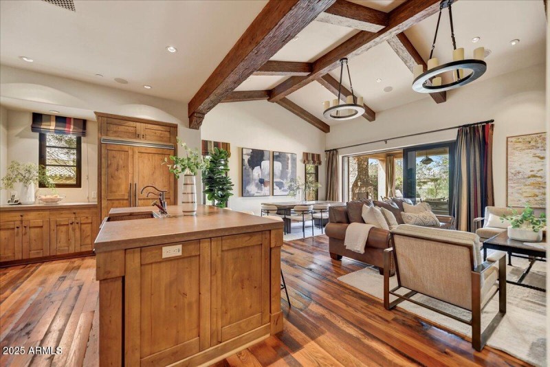 26-Kitchen Sitting II