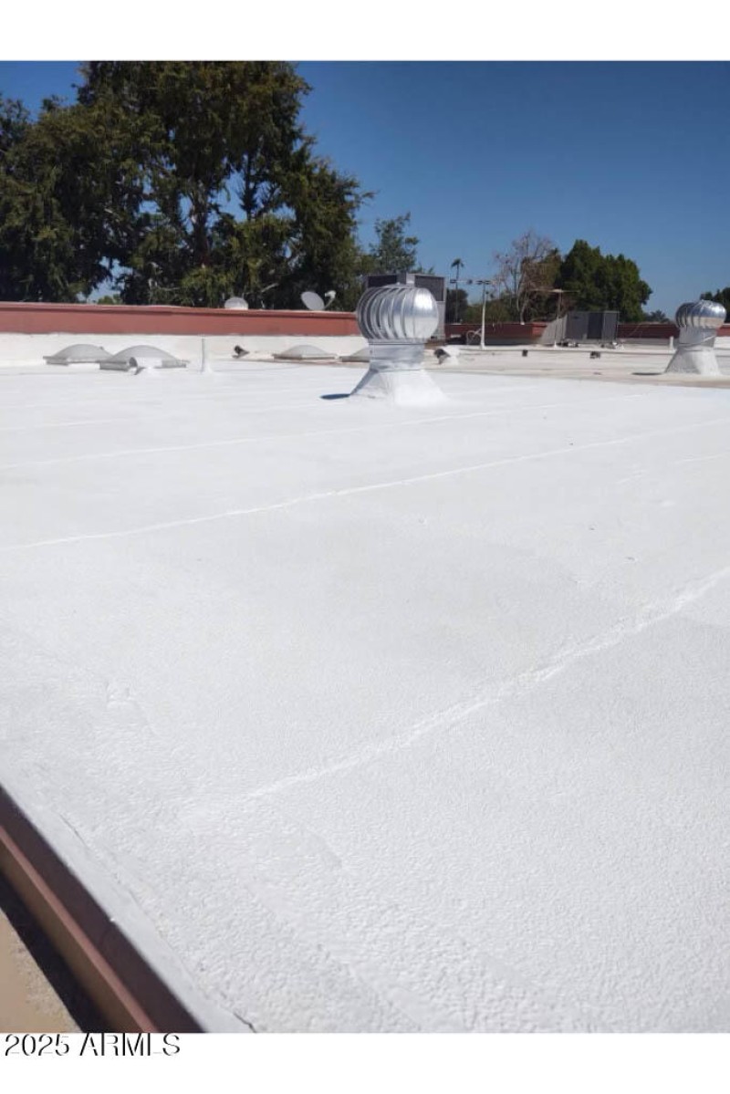 Pristine & Professional Newer Roof