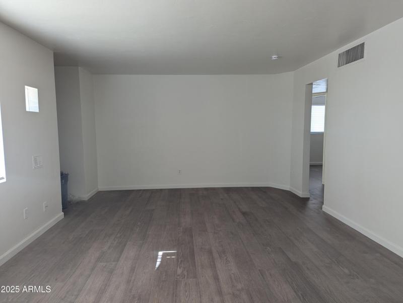 PXL_20250811_235905005