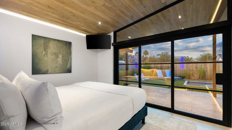 Modern-Old-Town-Scottsdale-4-7