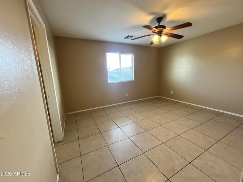 20250329_002007970_iOS