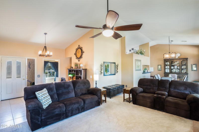 1542 E Palm Beach Dr-9