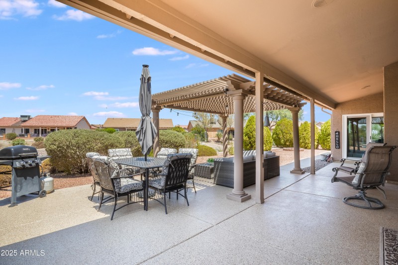 1542 E Palm Beach Dr-30