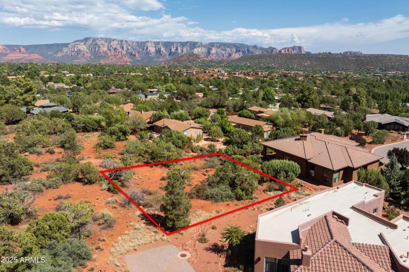 JL_640RhapsodyRd-drone-01