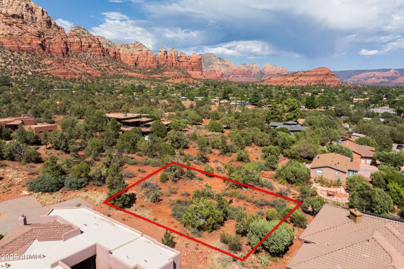 JL_640RhapsodyRd-drone-02