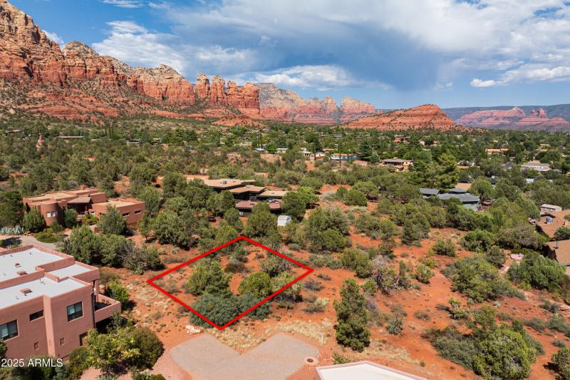 JL_650RhapsodyRd-drone-01