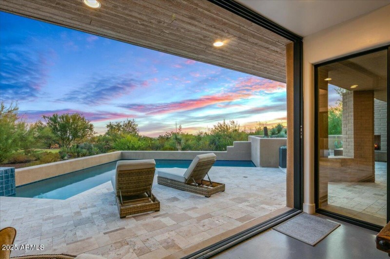 46-Open Living Spaces