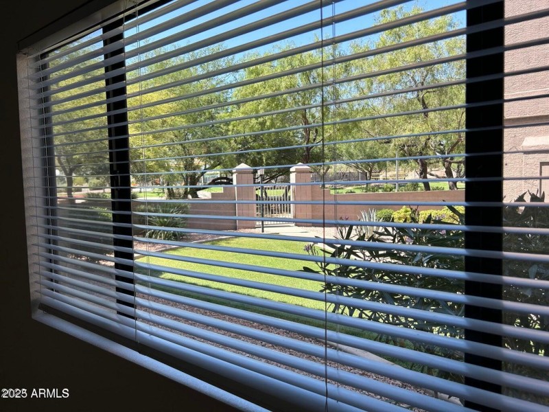 END UNIT VIEWS TO PARK