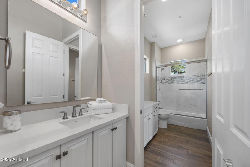 41714 N SIGNAL HILL CT