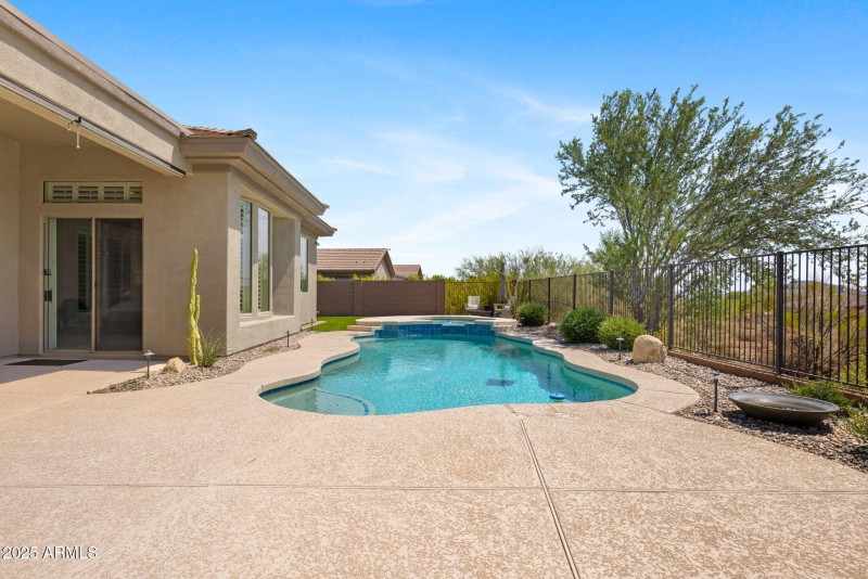 41714 N SIGNAL HILL CT