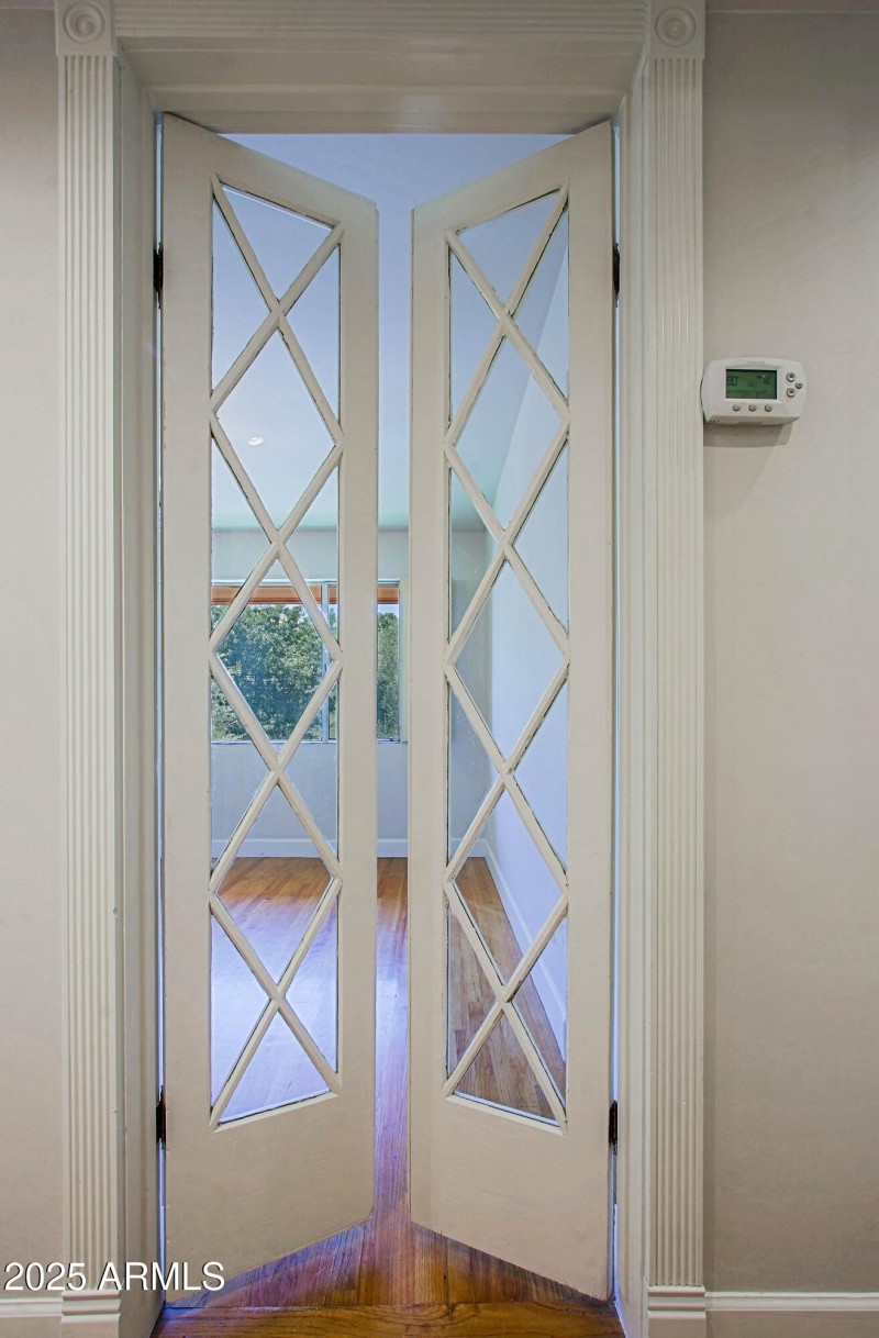 Guest bedroom entrance