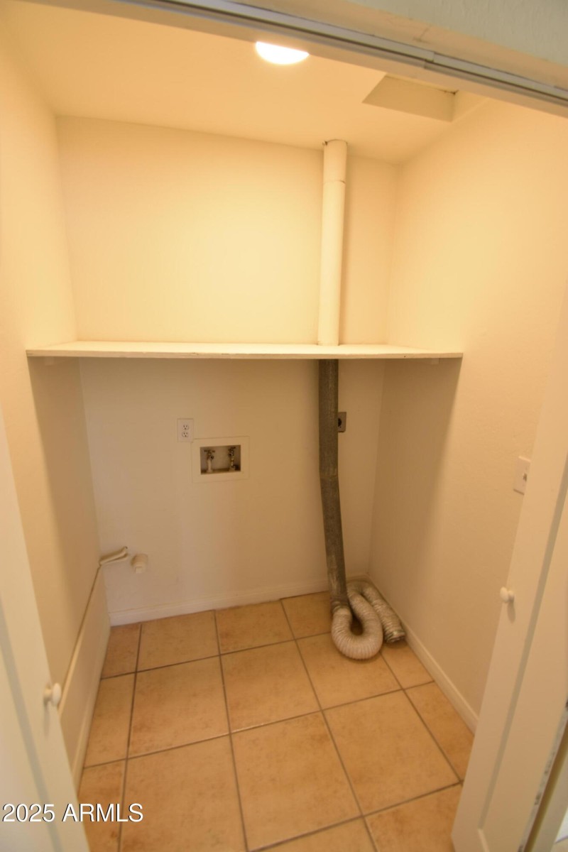 indoor laundry hookups