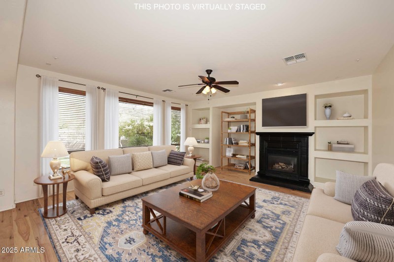 Family Room2-VS