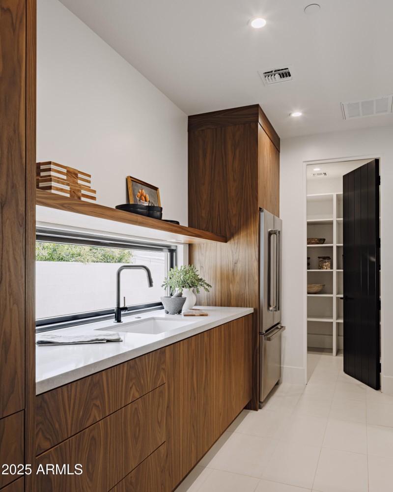 JR26 DesignTANK RTB 45th - 9131-RE-WEB