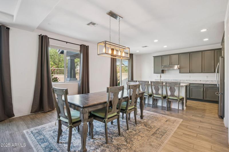 9-web-or-mls-4490-s-montana-dr