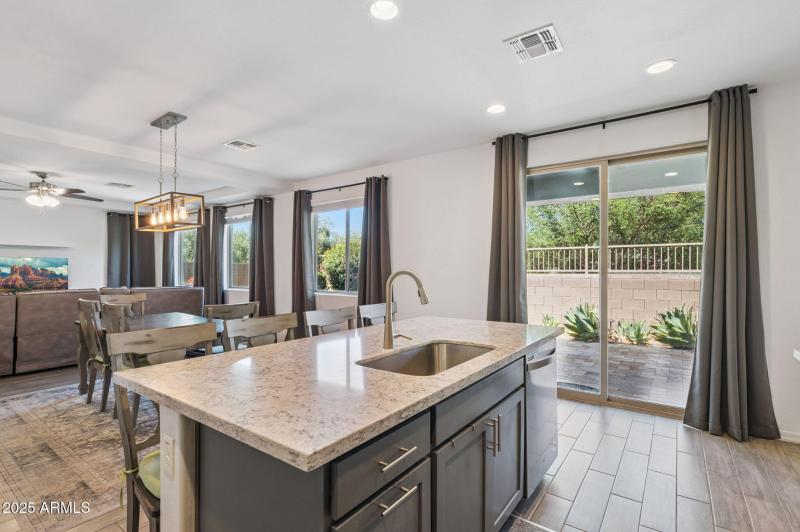 14-web-or-mls-4490-s-montana-dr