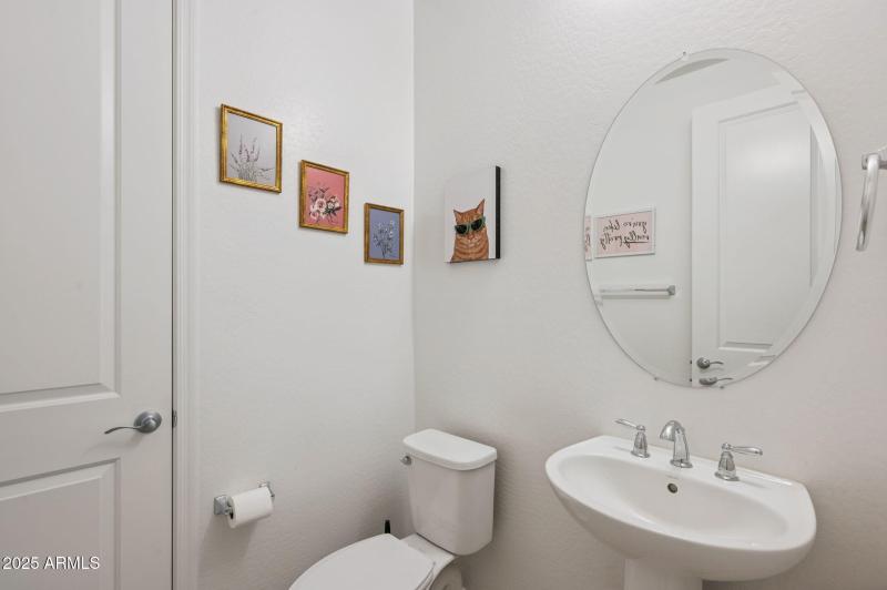 28-web-or-mls-4490-s-montana-dr