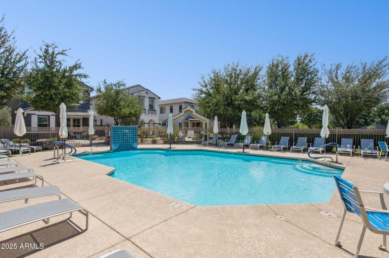 36-web-or-mls-4490-s-montana-dr